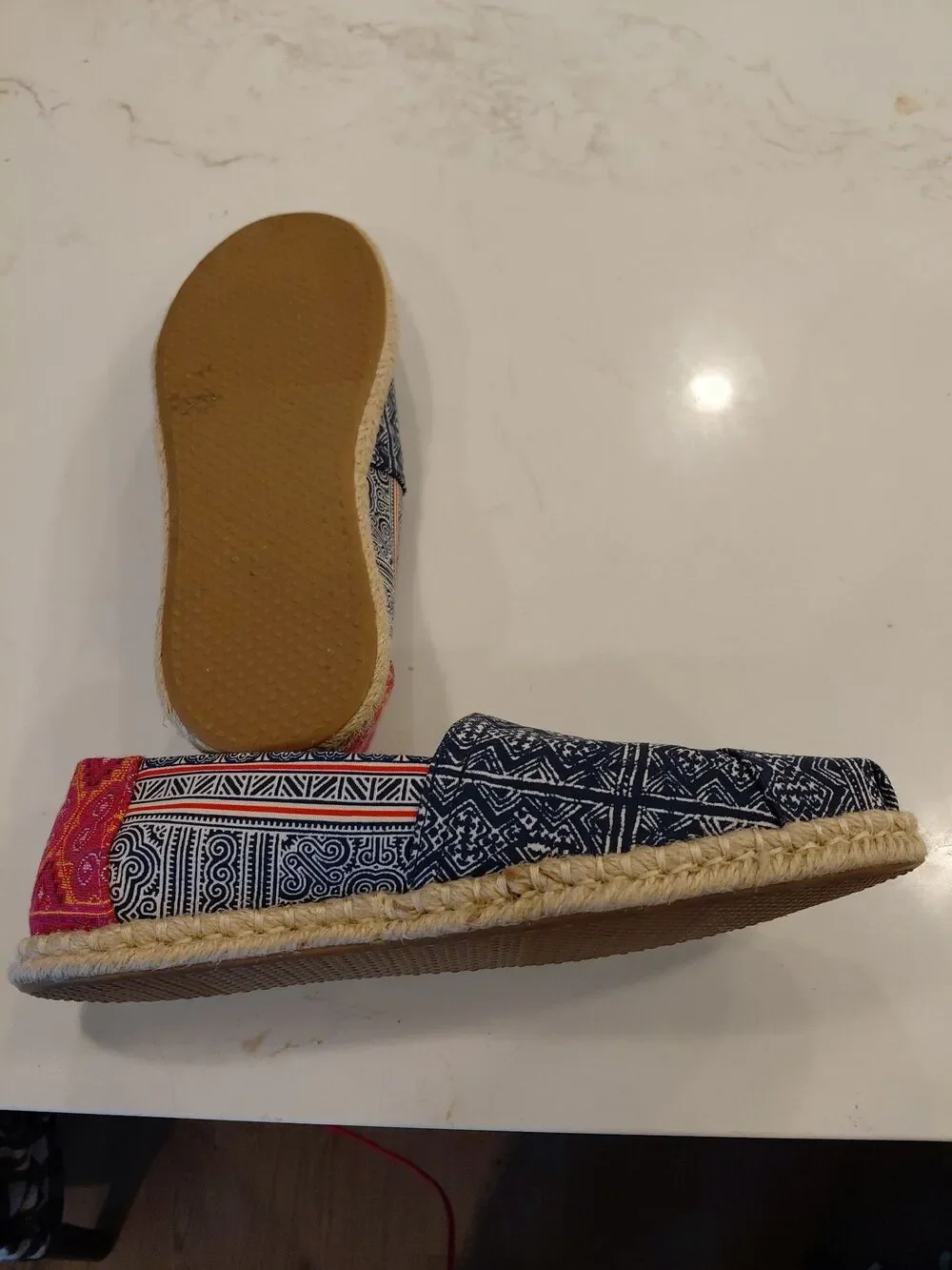 Toms size 9 Shoes.  These Boho style shoes were only worn  few times indoors.